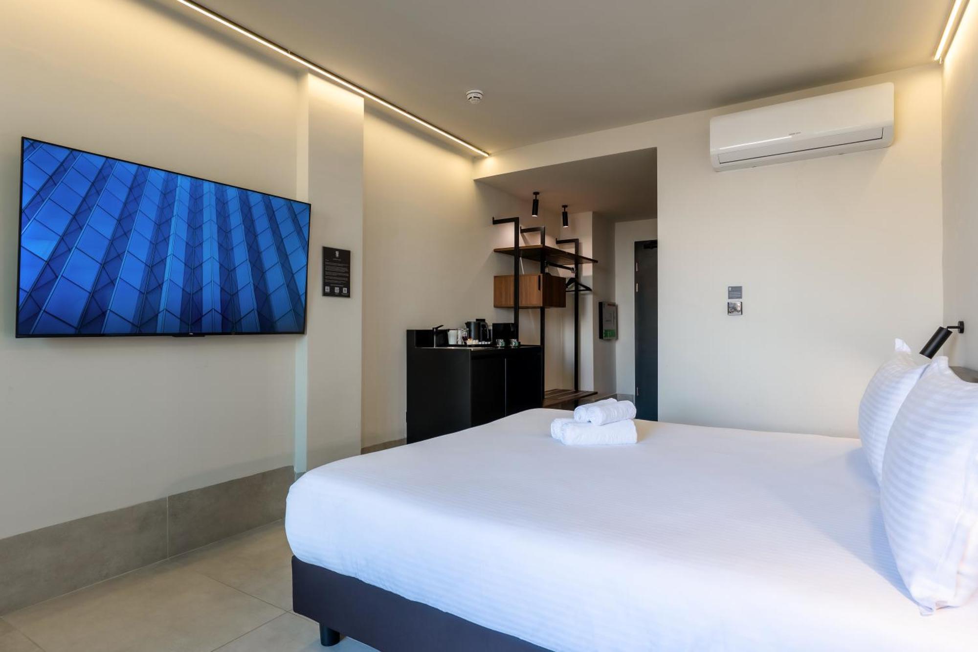 Onyx Hotel Saint Julian's Ngoại thất bức ảnh